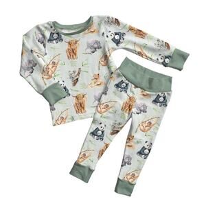 Kindthing Wild About You Two-Piece Pajama Set in Green​​